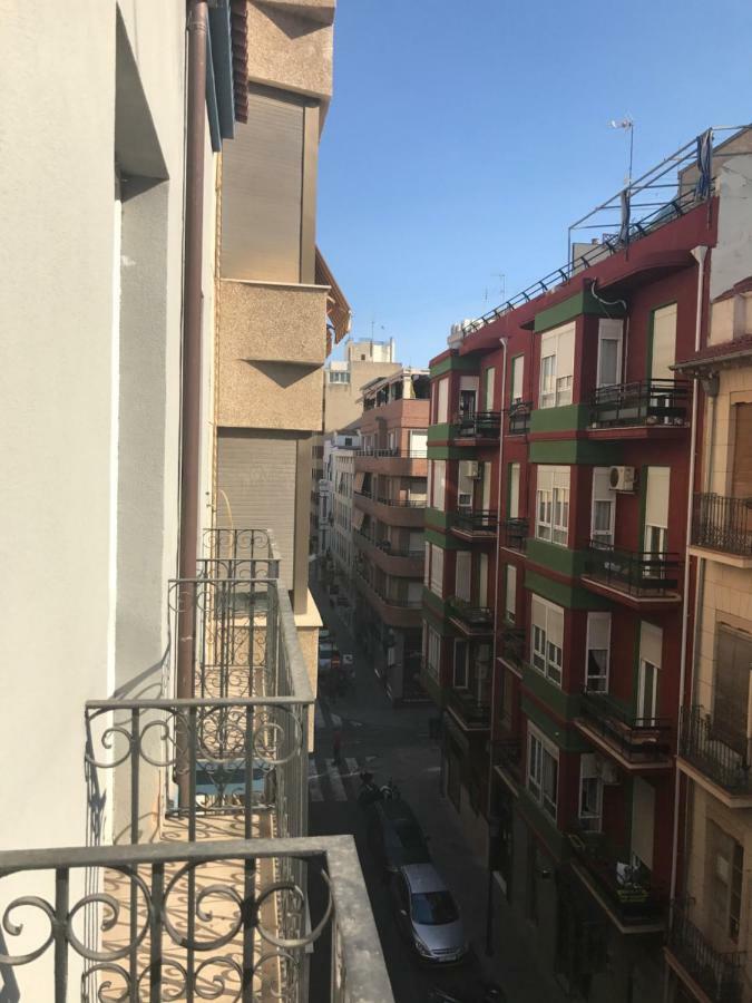 Ferienwohnung Im Zentrum 阿利坎特 外观 照片